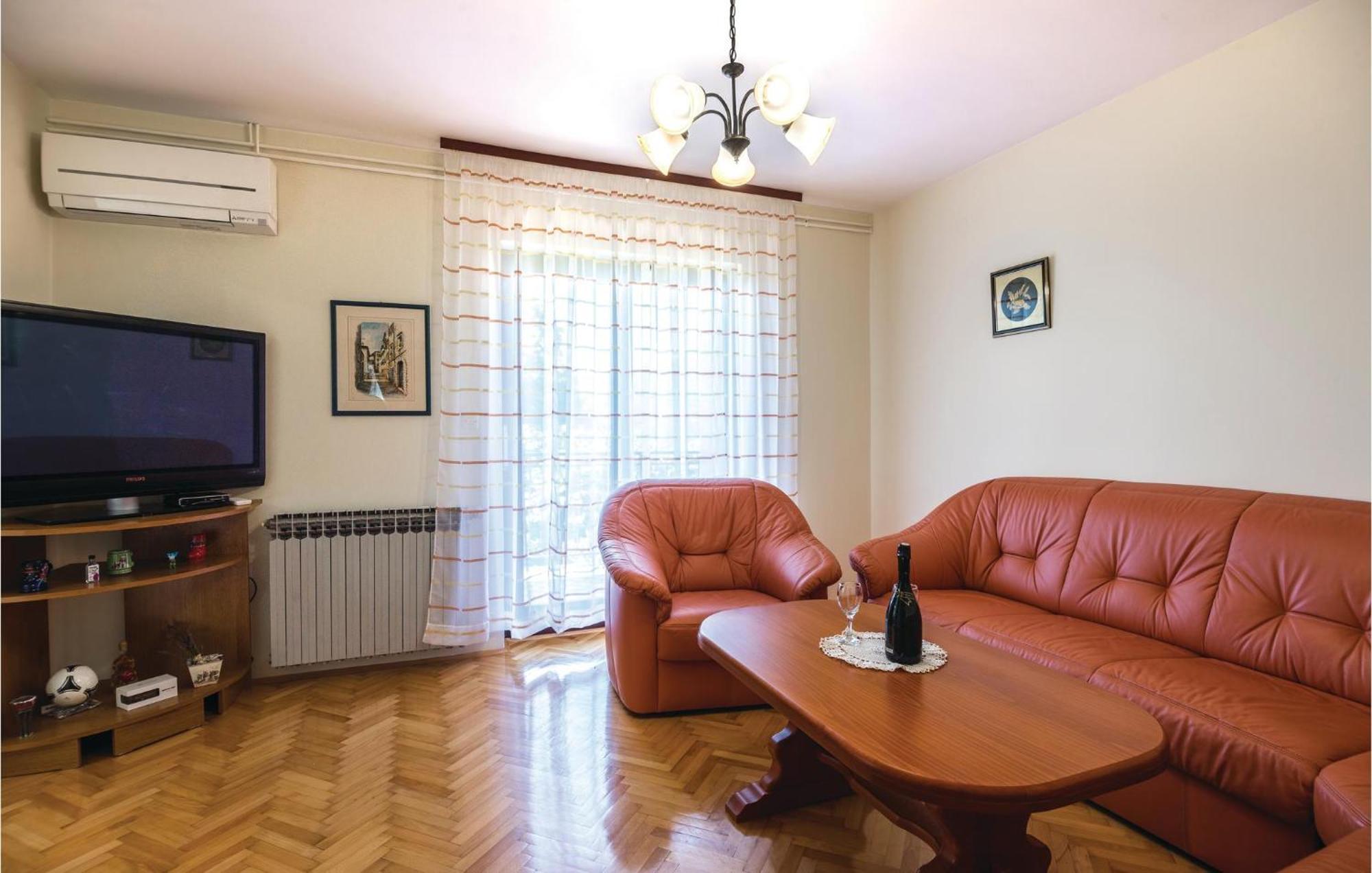 Amazing Apartment In Veprinac With Kitchen Exterior foto