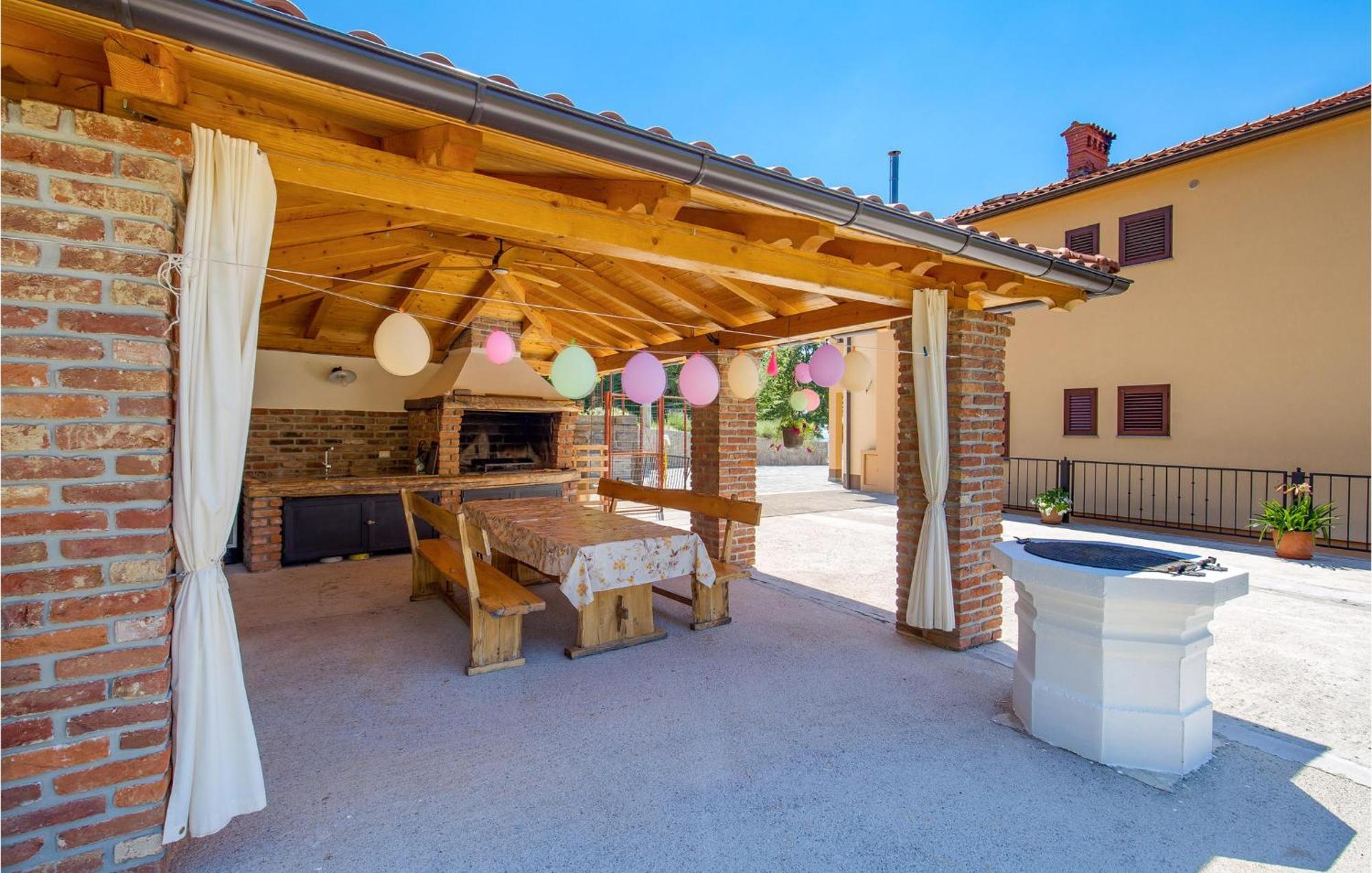 Amazing Apartment In Veprinac With Kitchen Exterior foto