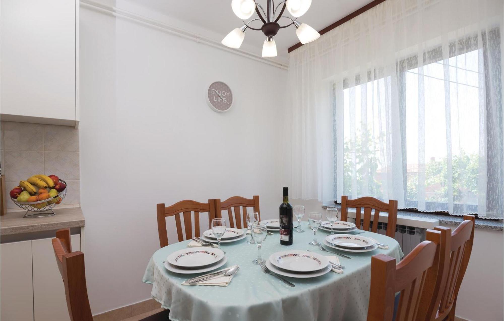 Amazing Apartment In Veprinac With Kitchen Exterior foto